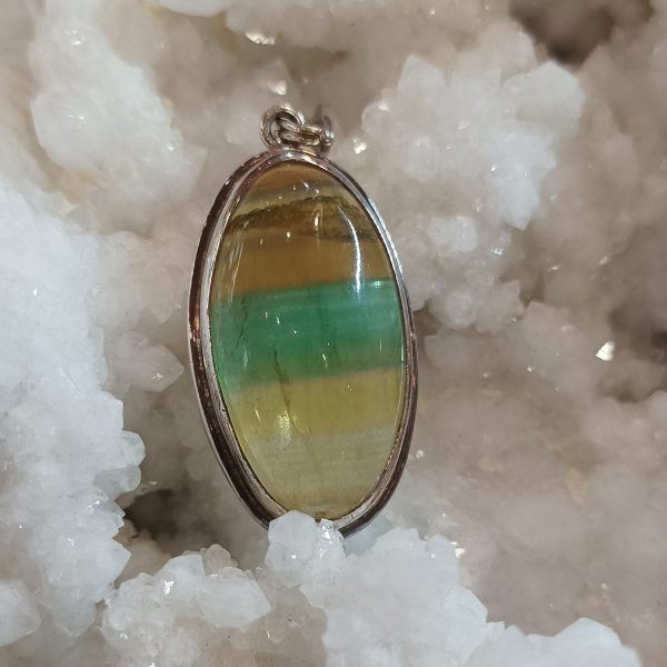 Pendentif fluorite cerclé argent