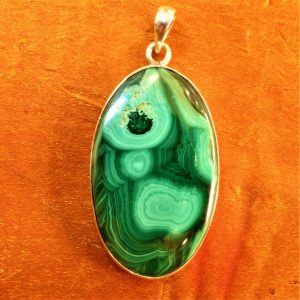 Pendentif cerclé argent malachite