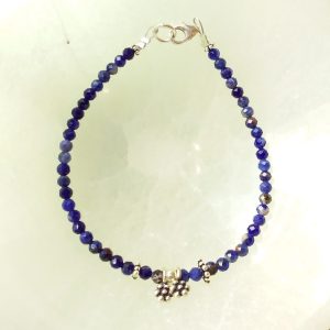 Bracelet sodalite sur câble