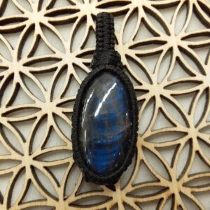 Macramé labradorite