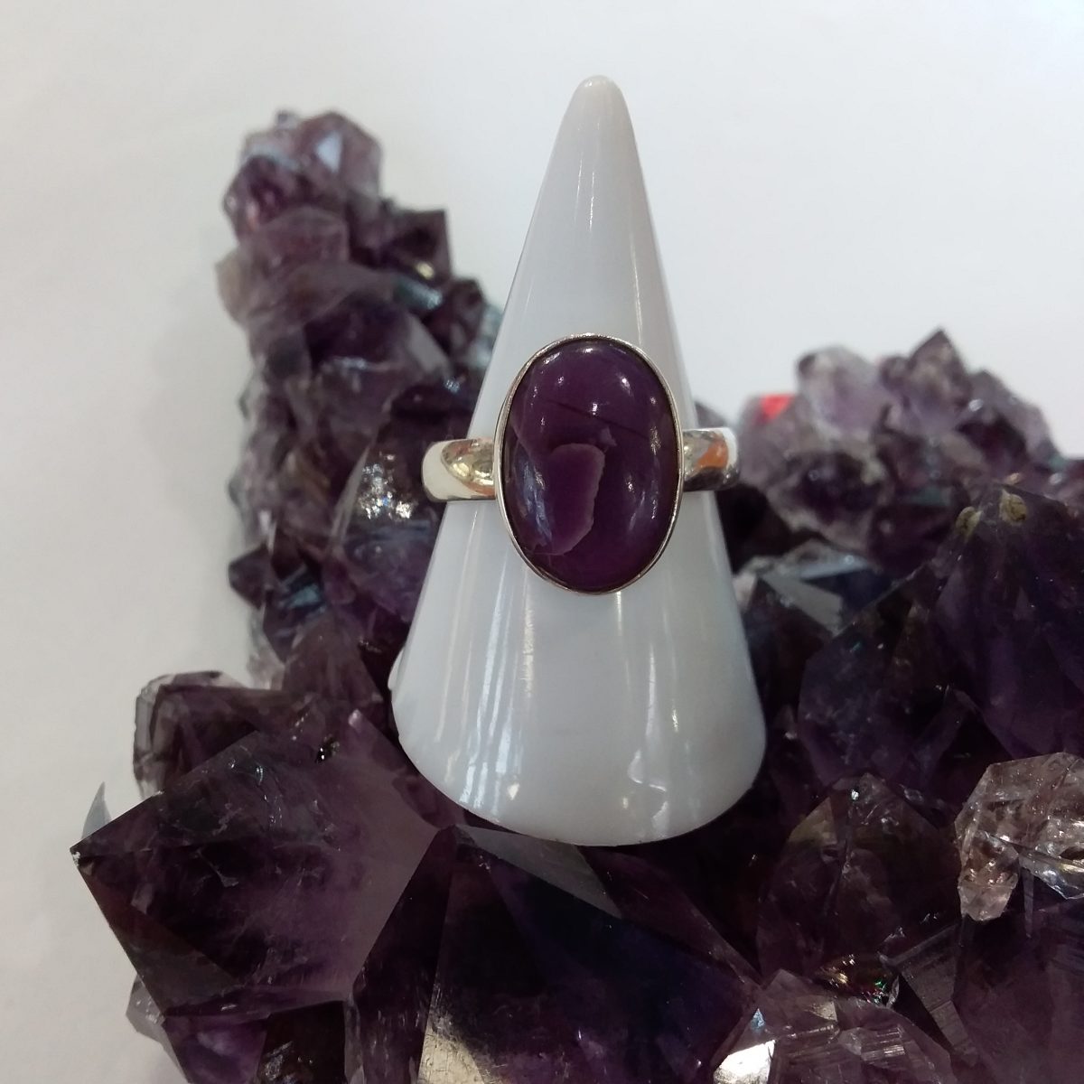 bague sugilite