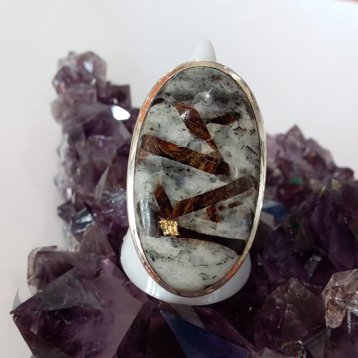 bague astrophyllite