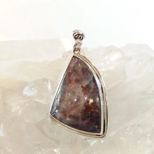 Pendentif iolite sunstone