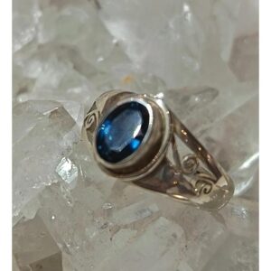 Bague spinelle bleue